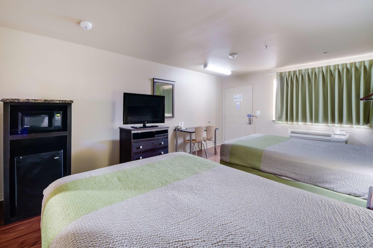 Motel 6 Floresville Exteriér fotografie